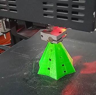 Figura 8.
            Proceso de impresión 3D
